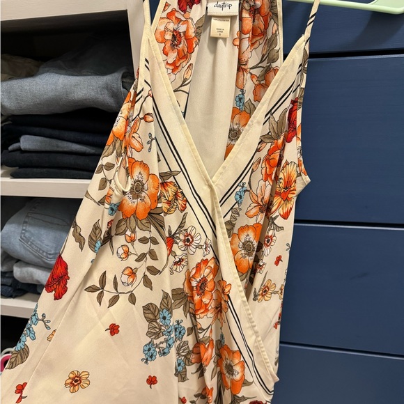 Buckle Tank - Picture 2 of 3